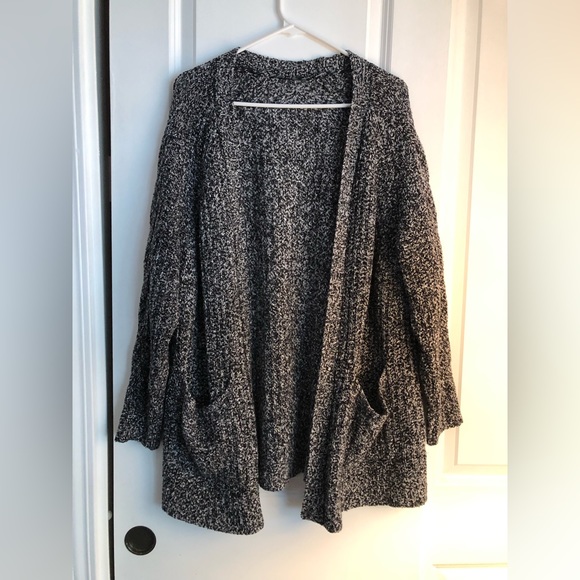 American Eagle Outfitters Sweaters - American Eagle Salt and Pepper Cardigan